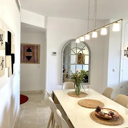 Tuhome Iris Málaga